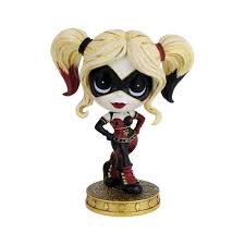 Figurines